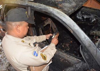Un herido y automóvil incendiado en intento de asesinato en Honduras