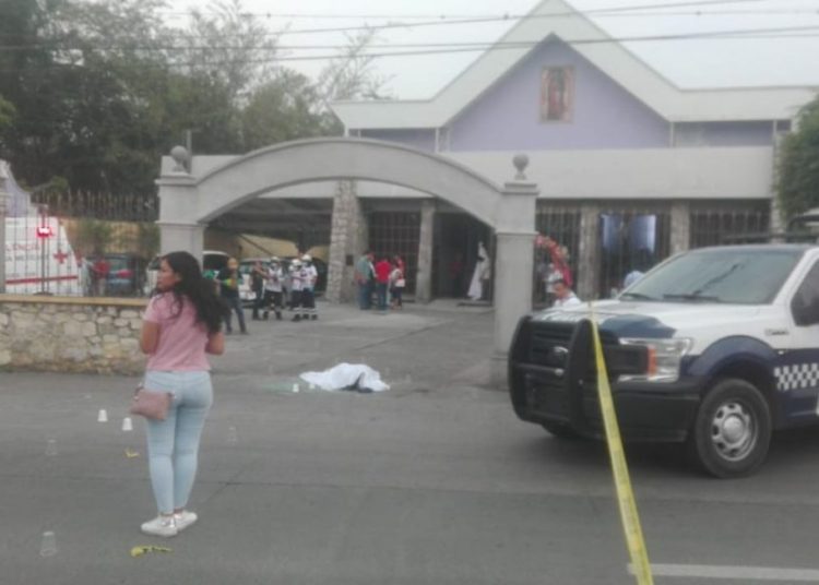 Asesinan dentro de iglesia a dos personas en México