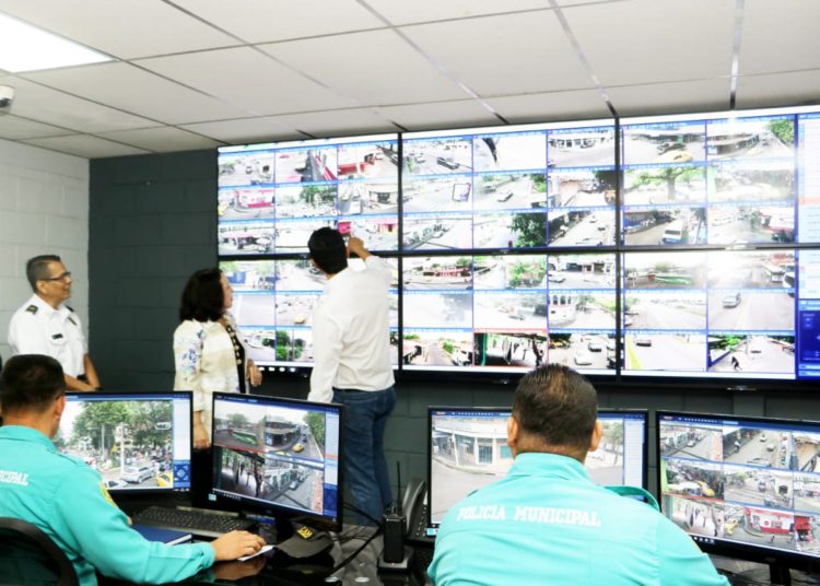 Jean Manes avala trabajo de Miguel Pereira alcalde de San Miguel