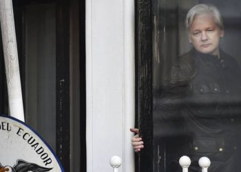 Suecia reabre la investigación contra Assange por violación