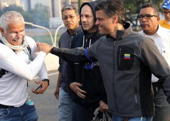 Leopoldo López y su familia se trasladaron a la embajada de España