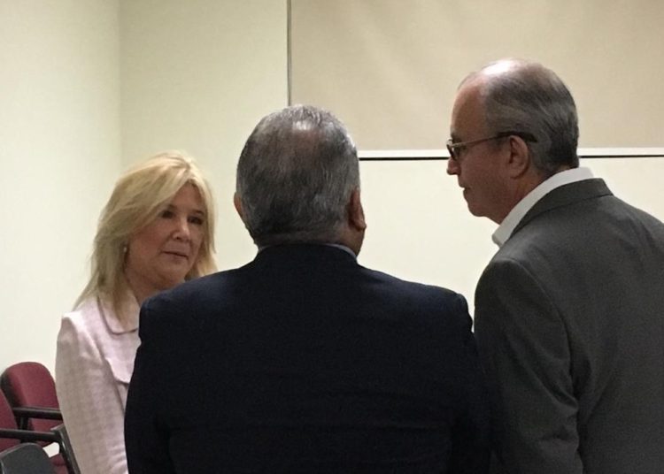 Instalan audiencia preliminar contra Ana Ligia de Saca acusada de lavado de dinero
