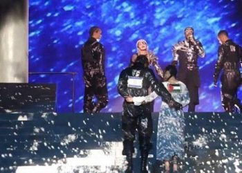 Madonna “trolea” a Israel y cuela una bandera palestina en Eurovisión 2019