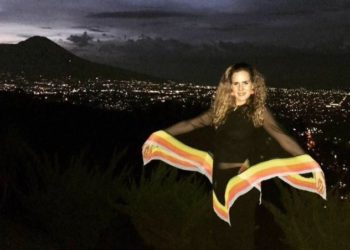 Fallece atleta que fue apuñalada cerca de la embajada de los EE.UU.