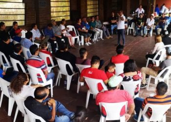 Óscar Ortiz conmemora con militancia del FMLN de La Libertad el natalicio de Farabundo Martí