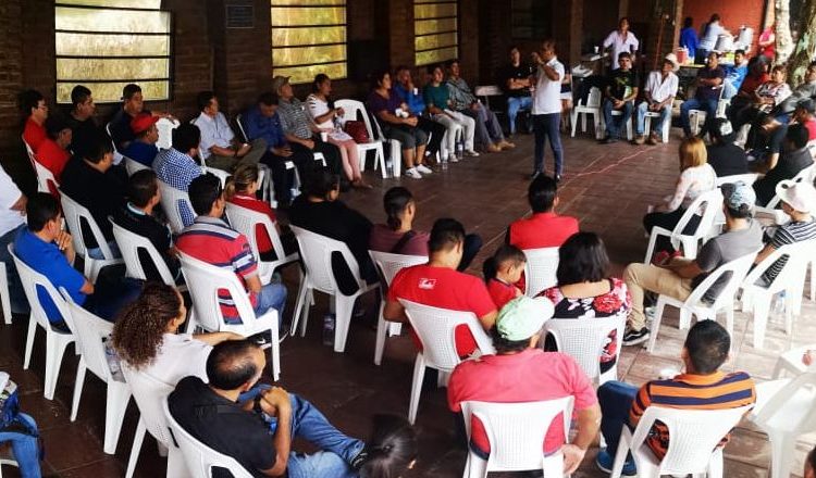 Óscar Ortiz conmemora con militancia del FMLN de La Libertad el natalicio de Farabundo Martí