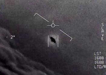 El Pentágono admite que sí investiga el fenómeno OVNI