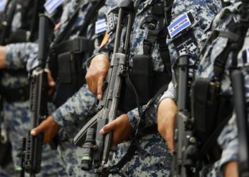 Crean Tribunal Especial de Ascensos para Comisionados Generales de la PNC