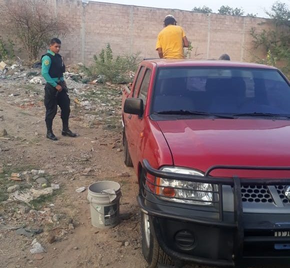 Alcaldía de San Miguel multa a conductores que lanzan ripio en lugares no autorizados