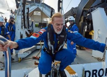 Encuentran basura de plástico en lo más profundo del océano