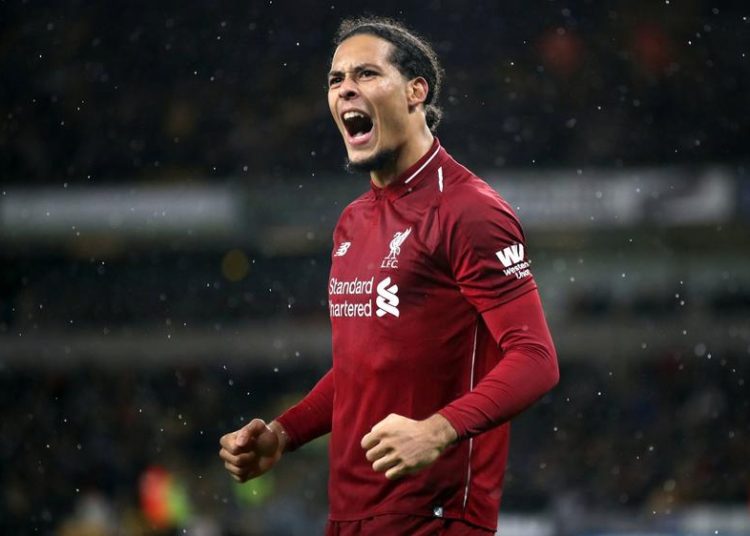 Van Dijk supera a Messi como favorito para el Balón de Oro
