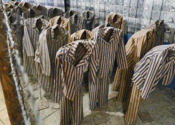 YouTube prohibirá la publicación de videos que niegan el Holocausto