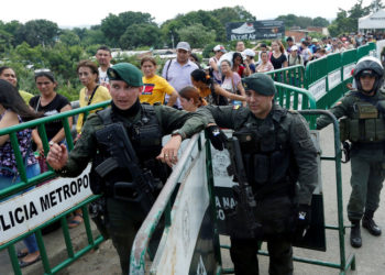 Reabren los principales pasos fronterizos entre Colombia y Venezuela tras el anuncio de Maduro