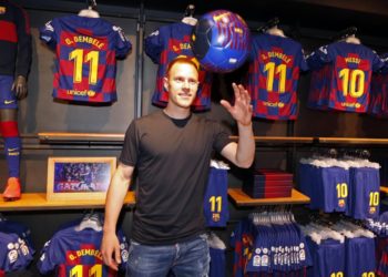 Duras críticas para la nueva camiseta del F.C. Barcelona
