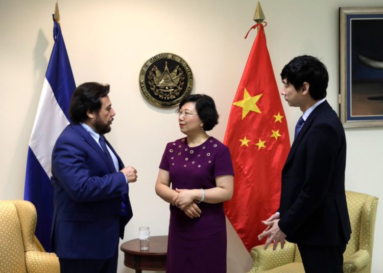 Félix Ulloa: «Queremos que China sea nuestro socio»