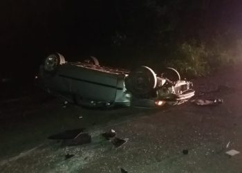 Hombre fallece al volcar su automóvil en Morazán