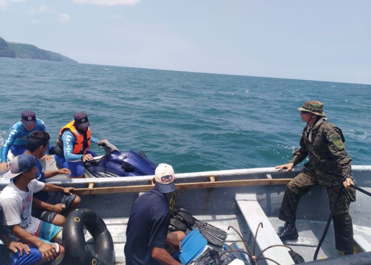 Localizan cuerpo de surfista estadounidense fallecido en playa Mizata