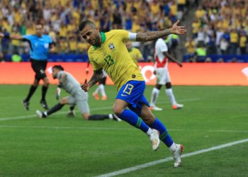 (VIDEO) Brasil vuelve al ‘jogo bonito’ y golea a Perú para ir a cuartos