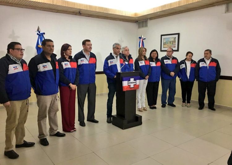 Diputados areneros avalan renuncia de Interiano al Coena