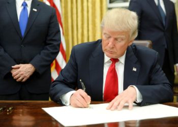 Trump firmará este viernes declaración para imponer el lunes aranceles a México