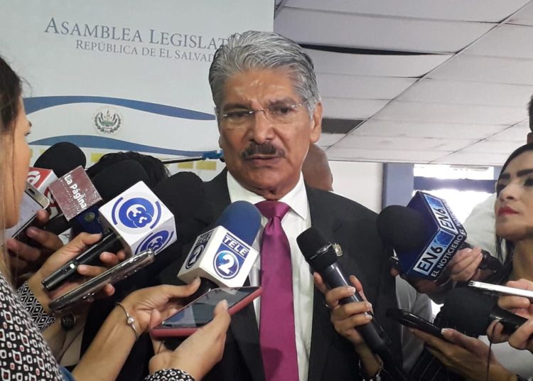 Quijano recomienda a Bukele «ser prudente» al vincular al FMLN en ataques contra policías