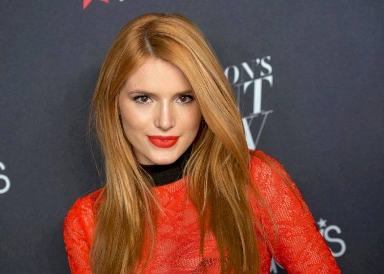(VÍDEO)Bella Thorne rompe en llanto por recibir críticas por mostrar sus fotos íntimas