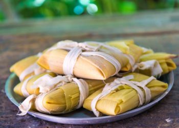 Una migrante vende tamales desde los 9 años para sobrevivir en EE.UU.