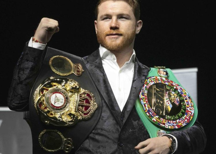 «El Canelo» enloquece a sus seguidoras con una fotografía