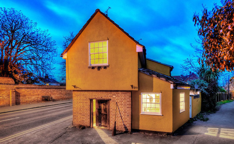 Venden por $300 mil la casa «más embrujada» del Reino Unido