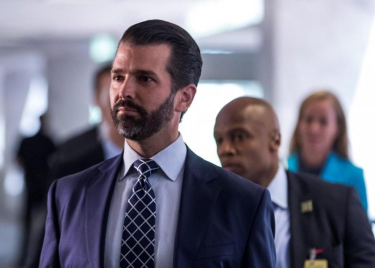 Hijo de Trump y exagentes del FBI declaran ante legisladores sobre Rusia