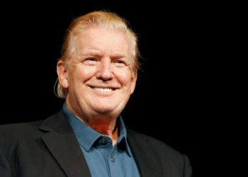 El nuevo “look” de Donald Trump causa furor en las redes sociales