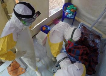 Uganda confirma un primer caso de ébola cerca de la frontera con el Congo