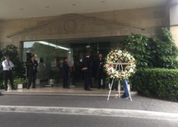 Familiares y amigos dan el último adiós a la actriz mexicana Edith González