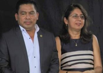 Fiscalía asegura que exalcalde de Apopa simuló compras a favor de su esposa