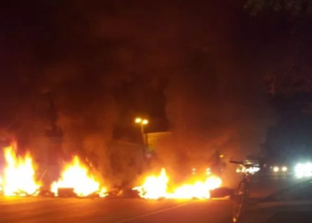 (Video) Policía de Honduras declara paro y protesta contra Gobierno de Juan Orlando Hernández