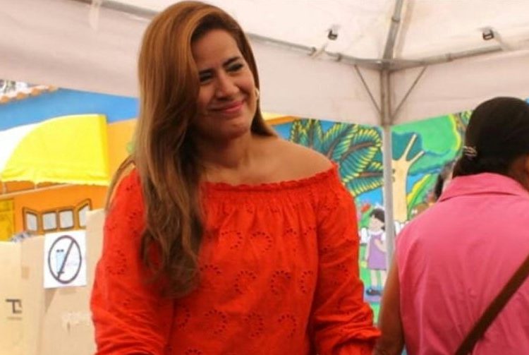 Karina Sosa resulta electa secretaria general adjunta del FMLN