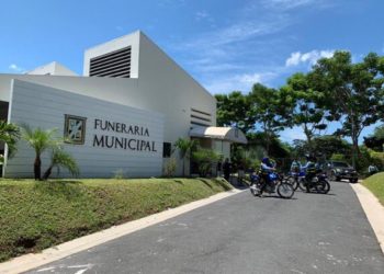 Cuerpos de padre e hija ahogados en el Río Bravo serán enterrados en cementerio La Bermeja, sin prensa