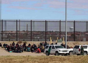 El Congreso de EE.UU. aprueba 4.600 millones de dólares para atender a los migrantes en la frontera sur