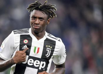 (VIDEO) Moise Kean se mete en líos por persona en la cama