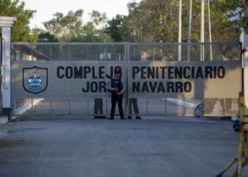 Los familiares de tres presos políticos nicaragüenses denunciaron que sus familiares fueron envenenados