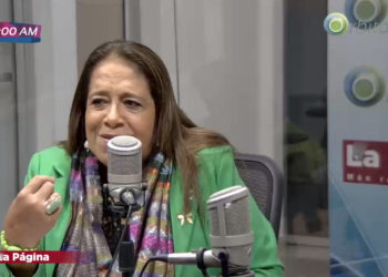 «La gente esta ciega, enamorada, todo le perdona». Nidia Díaz, diputada FMLN