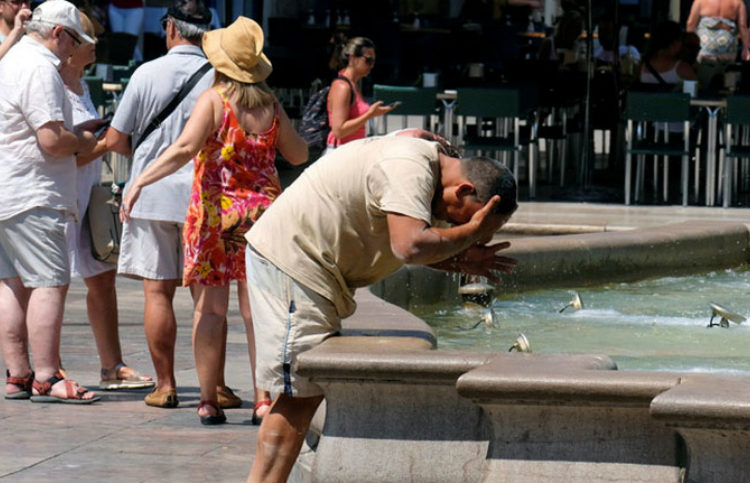 Se eleva a ocho los muertos por la ola de calor en Europa