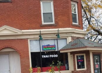 Cierran un restaurante donde se filtraron fluidos de un cadáver