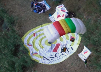(Video) Un saltador de B.A.S.E francés se fractura la pierna al chocar con un alcantilado
