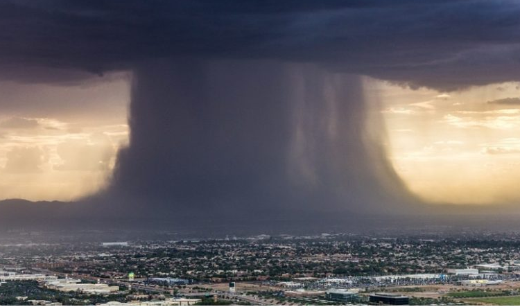 (Video) » Una catarata» cae sobre Taiwán