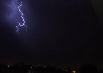 Onda tropical provocará este domingo lluvias eléctricas en el país