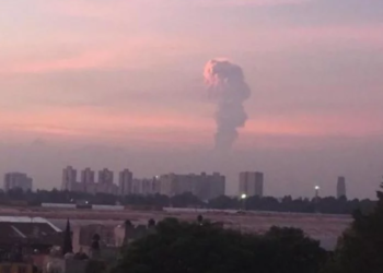 Volcán Popocatépetl despierta a México con potente explosión y columna de cenizas de 5 km de altura