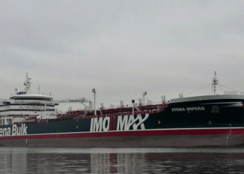 (VIDEO): Irán muestra el momento exacto de la incautación del petrolero británico con helicópteros