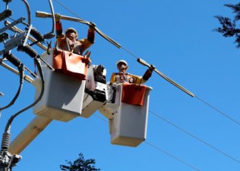 EEO mejora red eléctrica del oriente del país