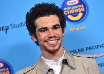 Estrella de Disney Cameron Boyce muere repentinamente mientras dormía en su hogar